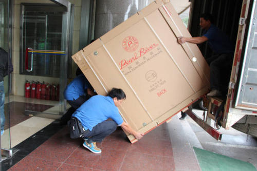 成安钢琴贵重工艺品无忧运